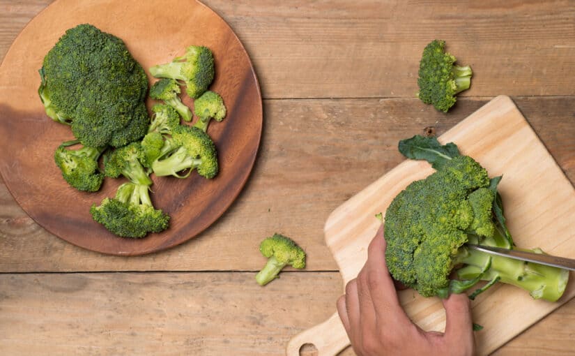 Cutting broccoli